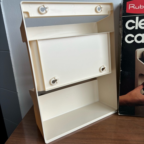 Vintage Rubbermaid Clean Up Caddy - Picture 5 of 11